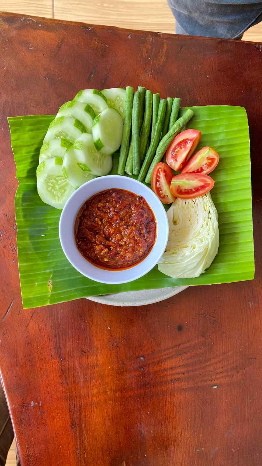 Sambal Bawang + Lalapan